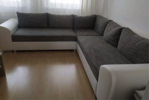 I am selling a folding sofa in excellent condition