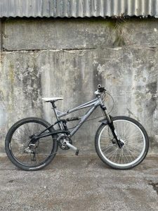 HARO Extreme X6 mountain bike + two forks FREE