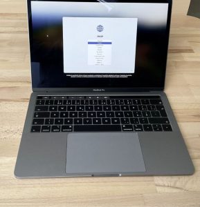 MacBook Pro 13.3