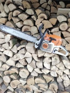 I am selling a chainsaw