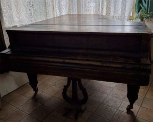 I am selling an antique piano