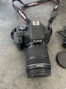 Canon EOS 750 D