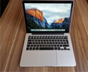 Macbook Pro I5 / 8GB / 256GB SSD notebook with 1 year warranty