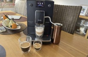 Automatic coffee machine Nivona black - black