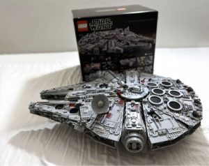 Lego Star Wars Millennium Falcon Ultimate Collector Series 75192