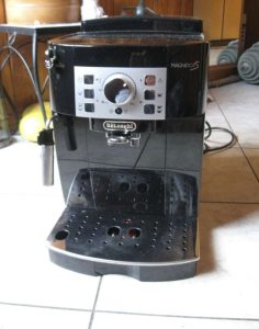 coffee machine De'Longhi Magnifica S Ecam