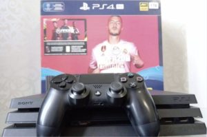 Sony Playstation 4 (PS4) Pro 1TB HDR 4K Dobozos!