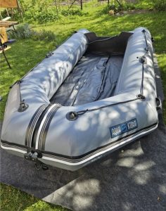 Inflatable boat, new condition