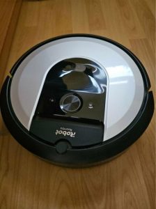 iRobot Roomba i7+ (7556) + Clean Base stanica