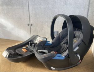 Eladó Cybex autósülés és adapter