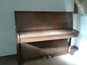 I'm selling a piano