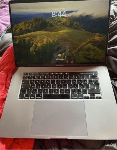 MacBook Pro 16