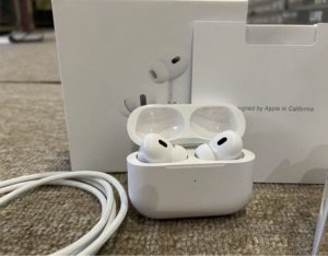 Airpods Pro 2 usb c, Apple care warranty until 05/26/2025
