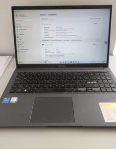 Asus Vivobook 15 (A1502ZA-BQ165W) black