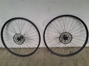 I am selling a set of wheels 29 for disc brakes