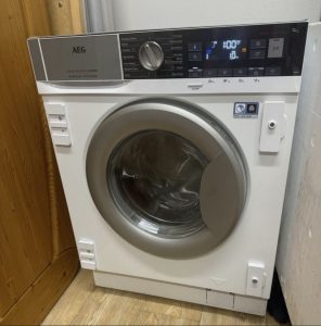 Built-in washing machine with dryer AEG 8/4KG, 1600 rpm