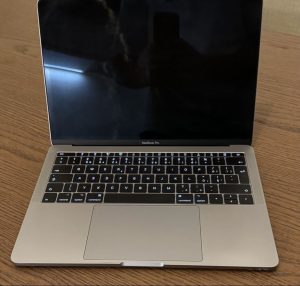 MACBOOK PRO 13.3