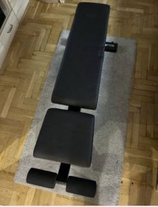 Training bench for bodybuilding, tiltable - 900