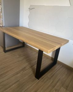 Oak table