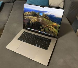 Apple Macbook Pro 16