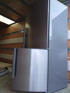 Electrolux refrigerator with freezer