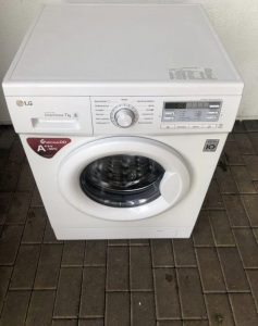 Washing machine LG F7188QD0. At 7 kg/ A+++ / 1000 rpm.