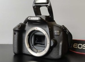 Canon EOS 700D 18-135mm STM f/3,5-5,6 50mm f/1,8