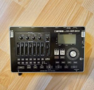 BOSS BR-800 digital recorder, voice recorder