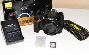 Nikon D5500 + příslušenství