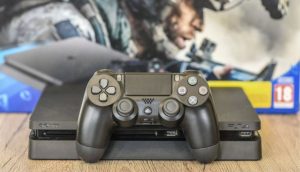 Kitűnő Playstation 4 Slim PS4 + 30 játék + kontroller + tartozékok!