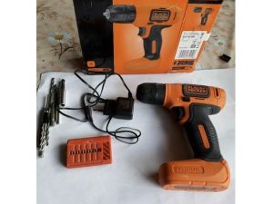 vrtačka-šróbovačka Black&Decker