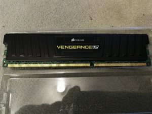 Corsair 4 GB, DDR3, 1600 MHz, CL9 Vengeance Low pr