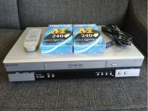 Predám videorekordér Panasonic NV-HV50(Hi-FI)