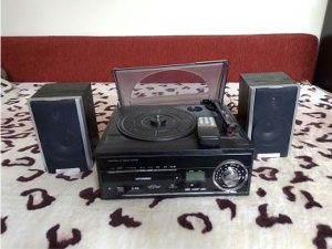 Hifi veza Hyundai RTCC 986 SURIP s gramofonom