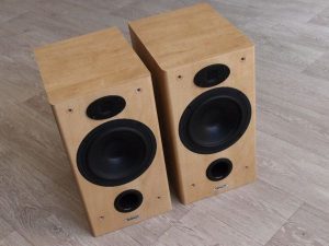 Tannoy Fusion 2 .....Regálovky