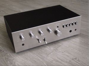 Vintage Sansui AU-2200.......Amplifier