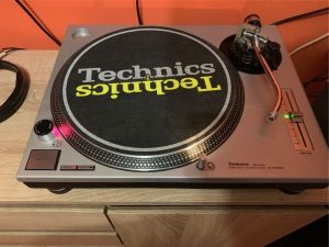 Technics SL1210 mk2