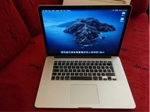 MacBook Pro 15,4