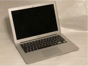 Apple Macbook air 13 3 Nepouživaný poistený v záru