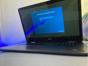 PC Tablet Notebook Dell Inspiron 17z Touch sivý