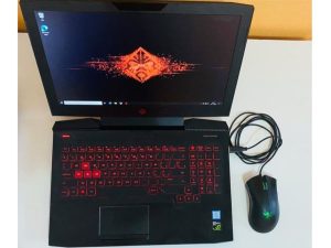 UPRAVENA CENA HP Omen 15 + myš + taška + podložka