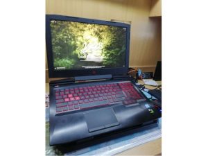 Predám herný notebook HP omen 15-ce009nc