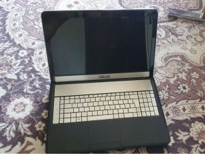 Notebook ASUS 17.3\