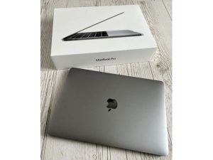 MacBook Pro (13 palcový 2016/12), 256 GB