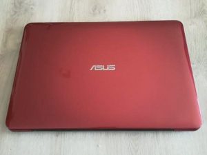 ASUS F555L