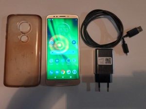 Motorola G6 play gold