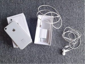 iPhone 8 silver 128GB