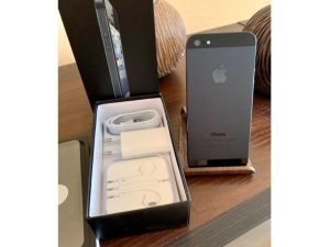 Apple iPhone 5. 32GB Black - matná čierna