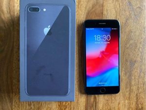 Apple iPhone 8 plus 64gb