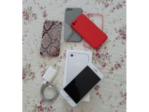 Predám Apple iPhone 7 32GB Silver